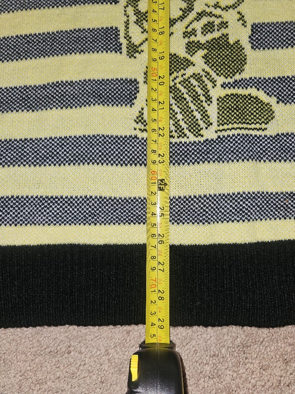 NWOT 2018 Peanuts Snoopy Sweater Black Yellow Striped Long Sleeve Crew Neck RARE - Picture 10 of 10